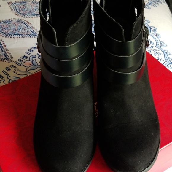 Carlos by Carlos Santana wedge bootie - Picture 3 of 5